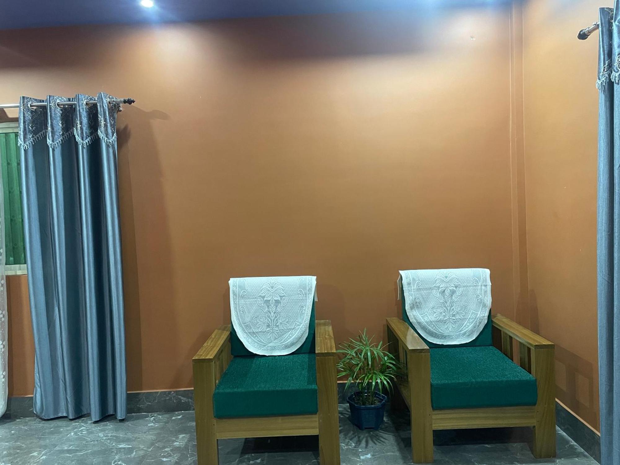 Deka'S Homestay Tezpur Buitenkant foto